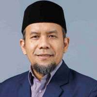 Professor Dr. Taufik Kasturi